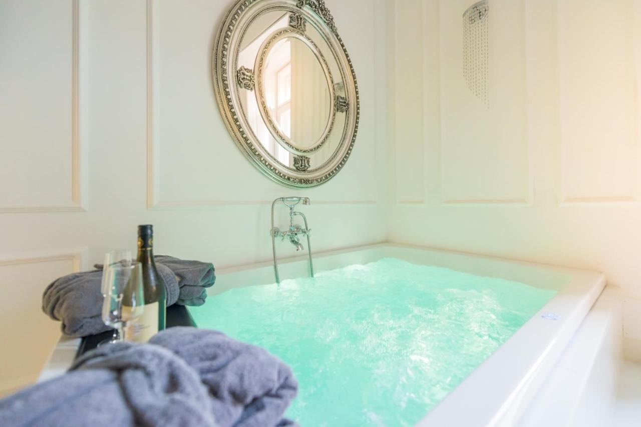 شقة Jacuzzi Sinagoga View بودابست المظهر الخارجي الصورة